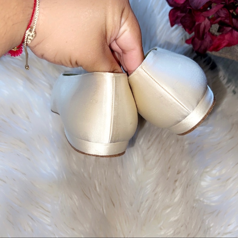 CHANEL Vintage Cream Satin Flat - Picture 8 of 10